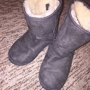 Grey Comfy Boots